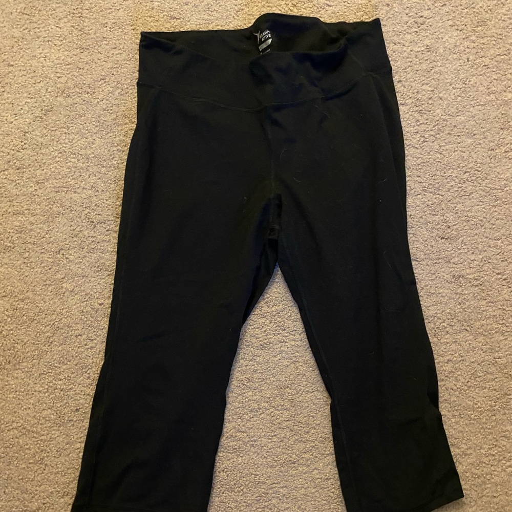 Old Navy Active Cropped Leggings